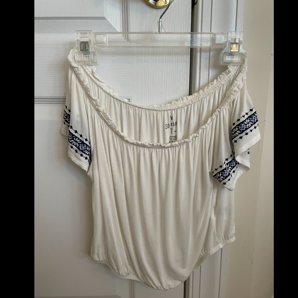 NWOT American Eagle Off the Shoulder Top Size M